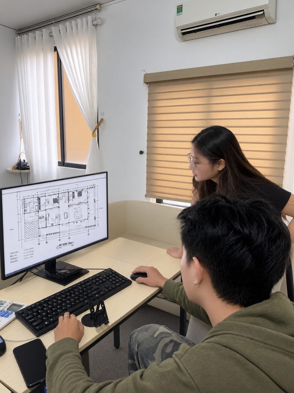 Kỹ sư giám sát công trình